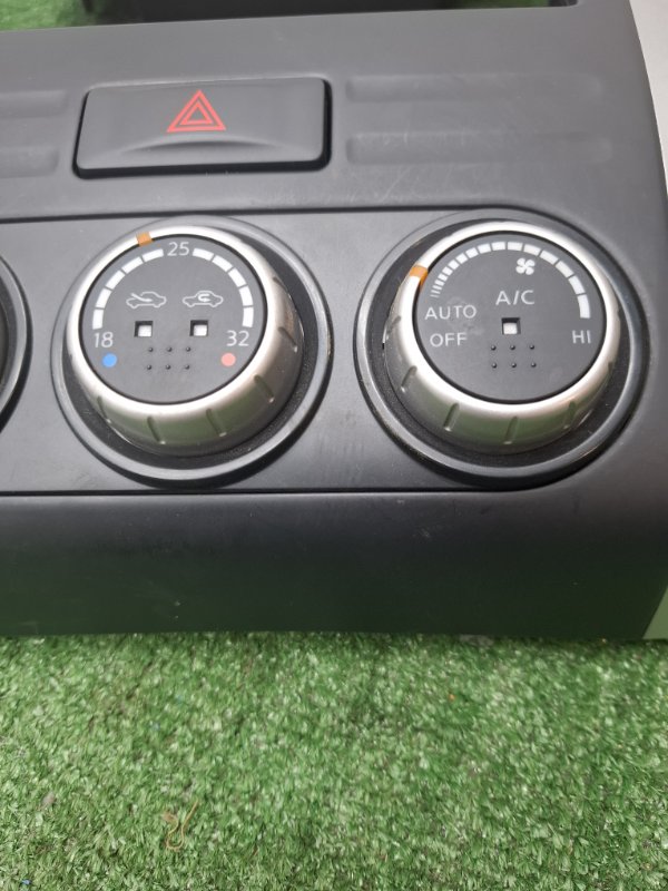 Блок управления климат-контролем NISSAN X-TRAIL 2009 DNT31
