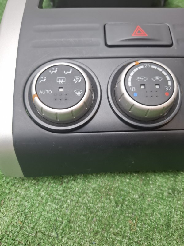 Блок управления климат-контролем NISSAN X-TRAIL 2009 DNT31