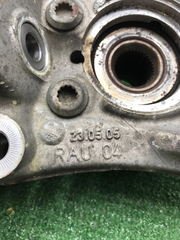 Кулак поворотный VOLKSWAGEN Passat 2008 B6