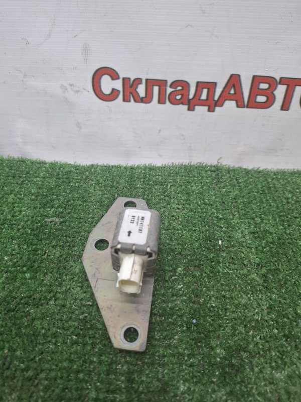 Датчик AirBag MITSUBISHI COLT PLUS 2007 Z23W