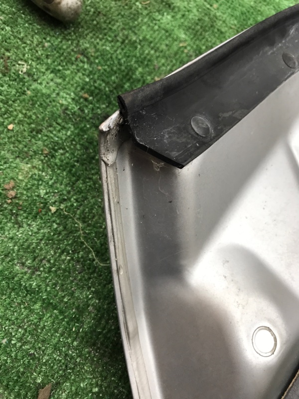 Капот Honda Stepwgn