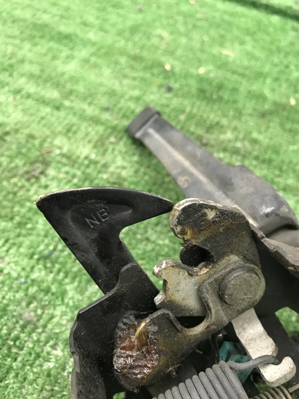 Замок капота Honda Civic 2005 FD1