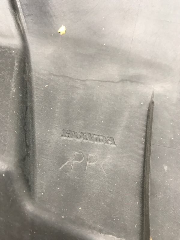 Пыльник замка капота Honda Civic 2005 FD1