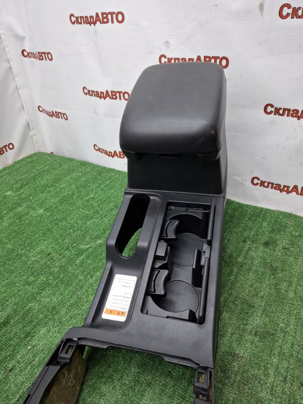 Консоль подлокотника Suzuki Grand Vitara 2006 TD54W