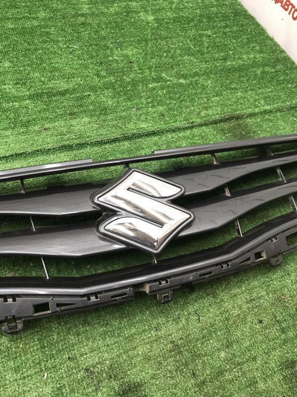 Решетка Suzuki Grand Vitara 2012-2015