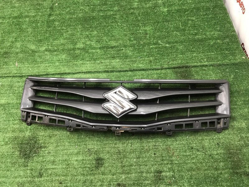 Решетка Suzuki Grand Vitara 2012-2015