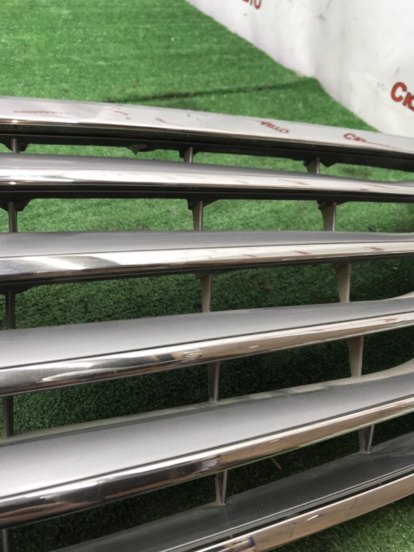 Решетка Lexus LX570