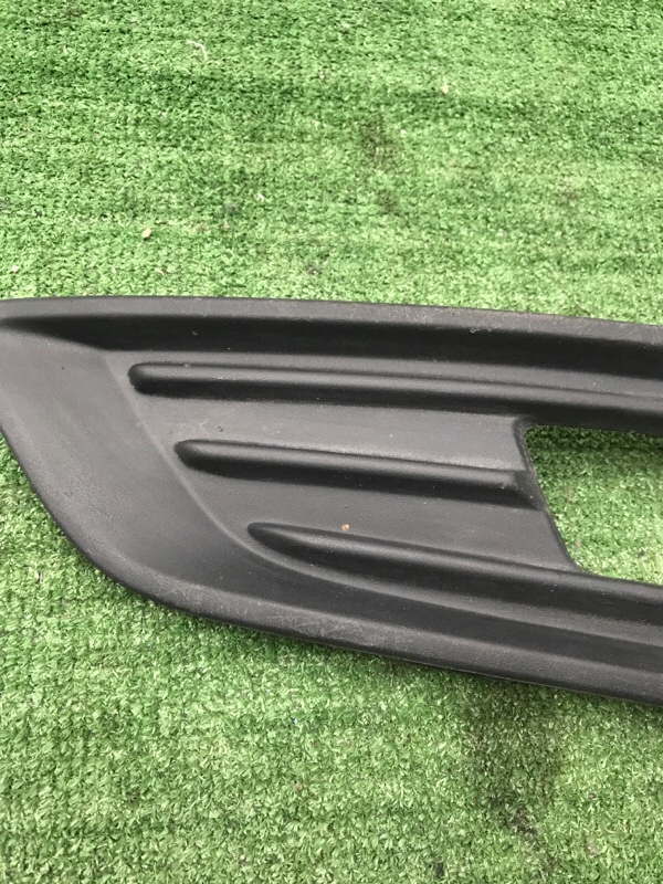 Накладка Ford Focus 3 2010-2019