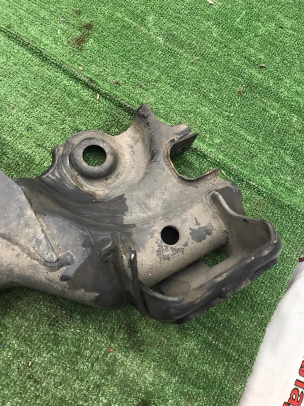 Балка подвески MITSUBISHI COLT PLUS 2007 Z23W