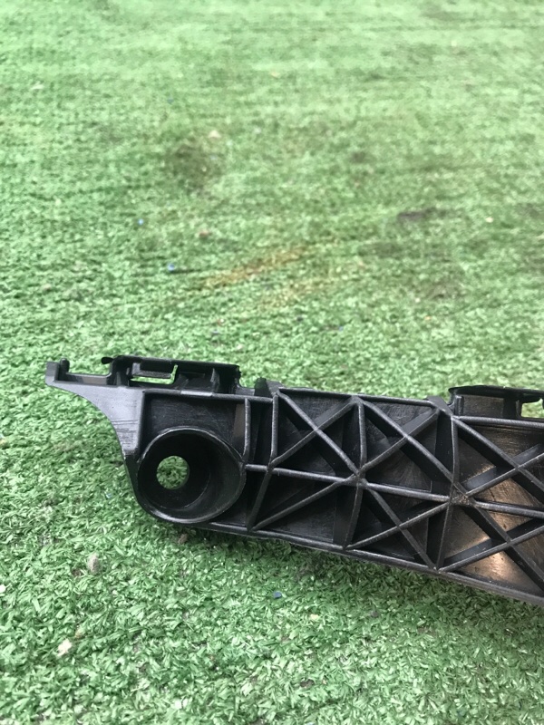 Крепления бампера Toyota RAV4 2005-2012