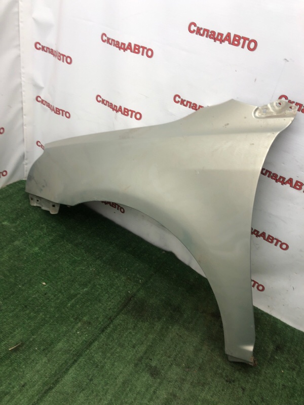 Крыло Toyota Avensis 2006-2008 T250