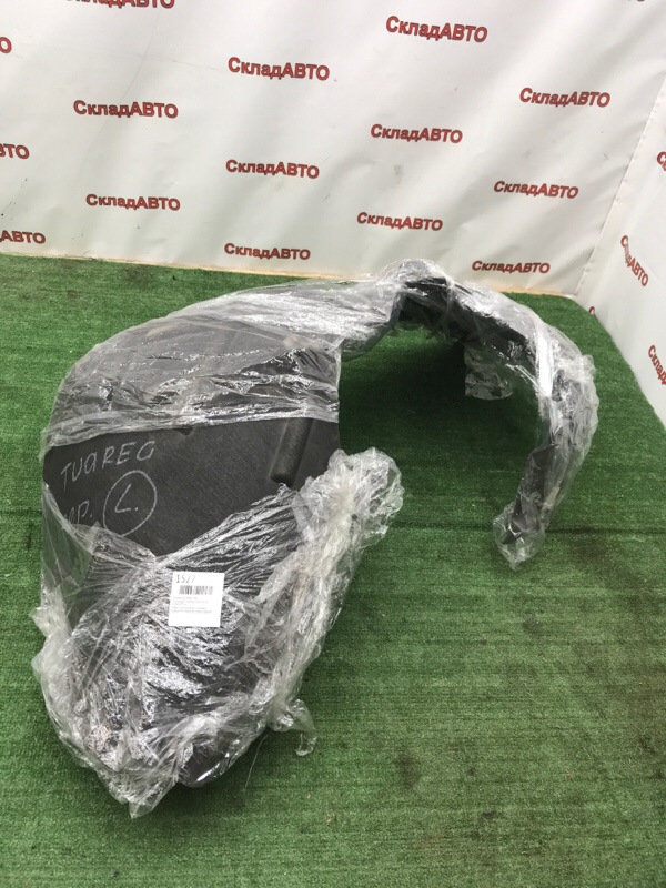 Подкрылок Volkswagen Touareg 2010-2018