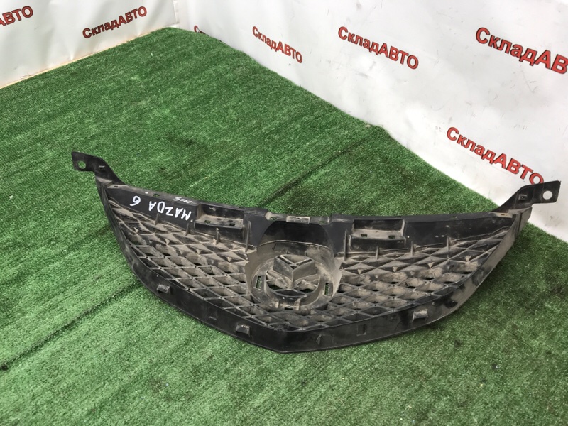 Решетка радиатора Mazda 6