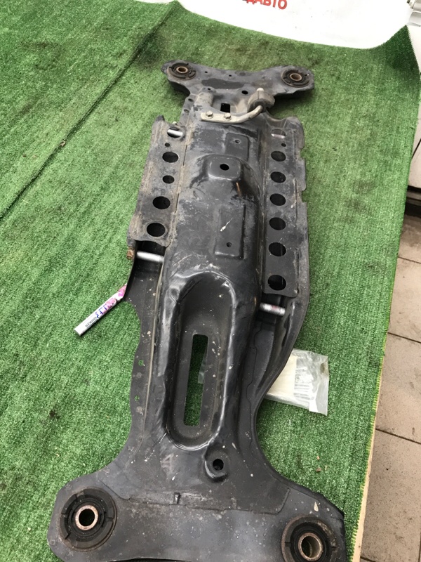 Подрамник Toyota Camry ACV40