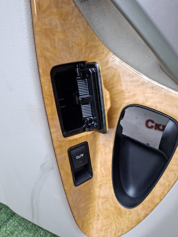 Обшивка боковой двери Toyota Camry 2007 ACV40