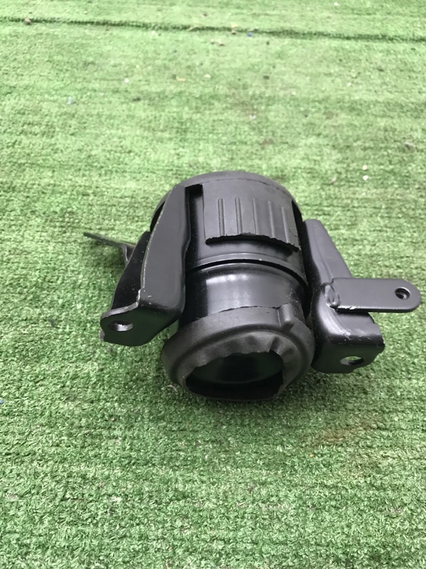 Подушка ДВС Toyota Avensis 2003-2008