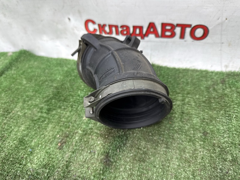 Патрубок воздушного фильтра Honda Civic 2005 FD1