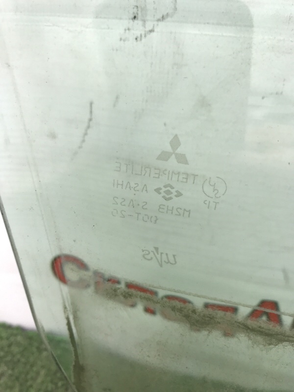 Стекло двери MITSUBISHI COLT PLUS 2007 Z23W