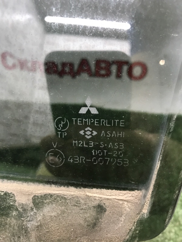 Стекло двери MITSUBISHI COLT PLUS 2007 Z23W