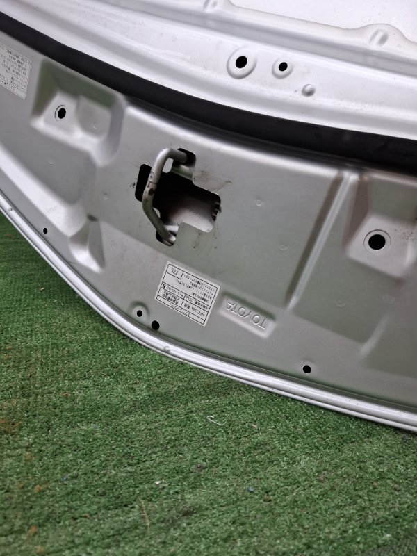 Капот Toyota Estima 2008 ACR50W