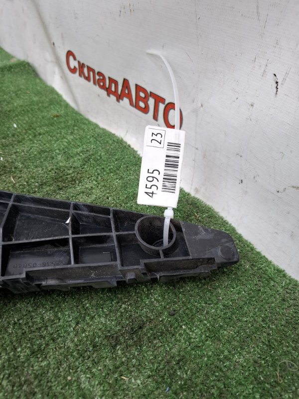 Кронштейн бампера Toyota AVENSIS 2012 ZRT272