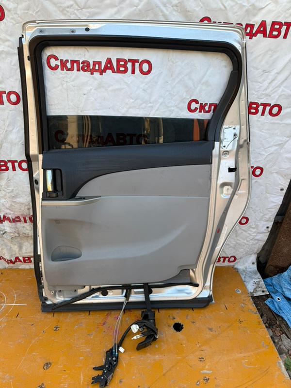 Дверь Toyota Estima 2008 ACR50W