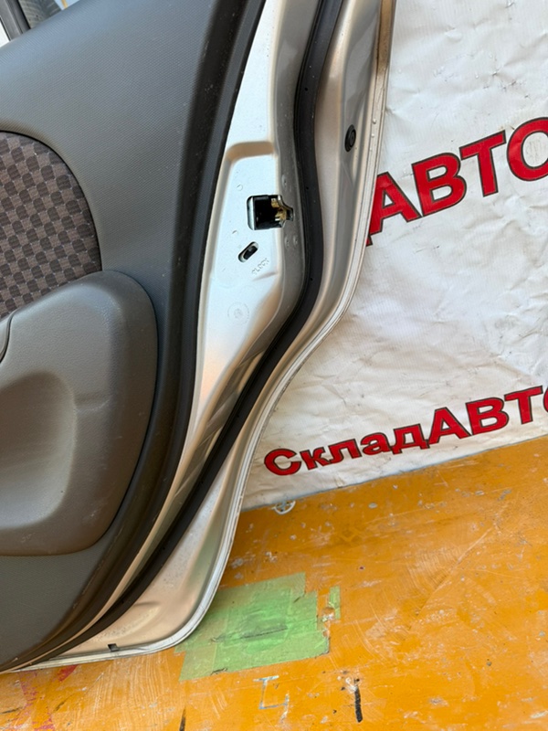 Дверь NISSAN March 2009 BNK12
