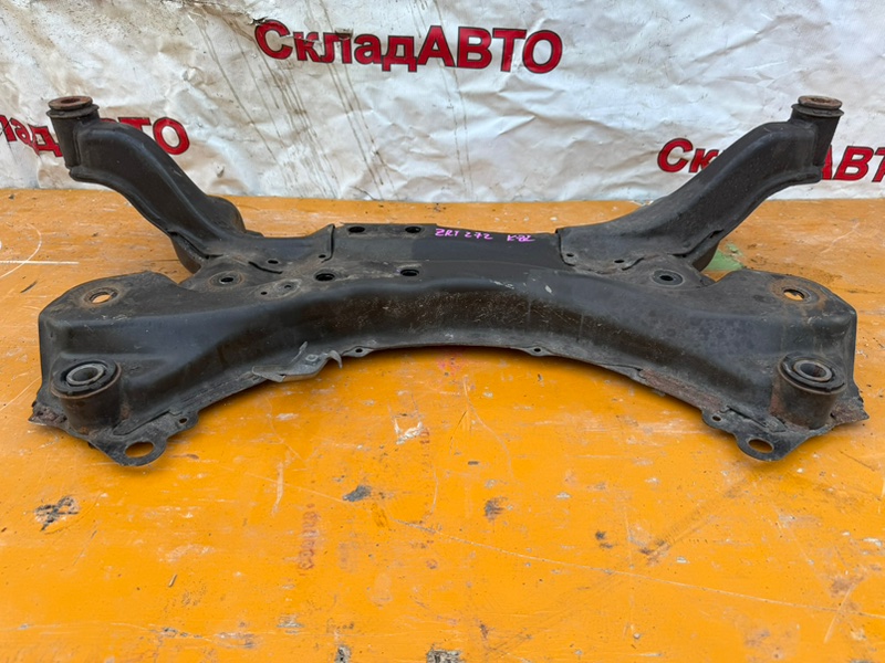 Подрамник Toyota AVENSIS 2012 ZRT272