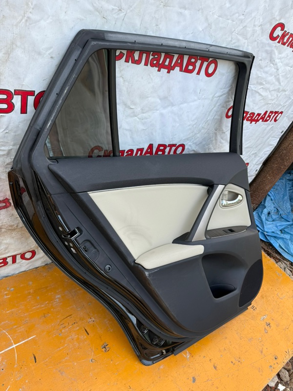 Дверь Toyota AVENSIS 2012 ZRT272