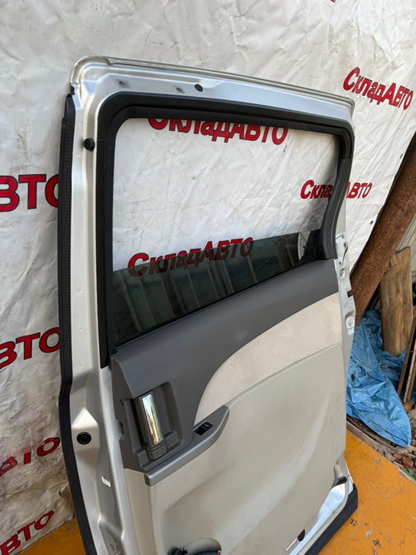 Дверь Toyota Estima 2008 ACR50W