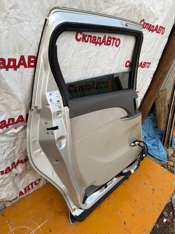 Дверь Toyota Estima 2008 ACR50W