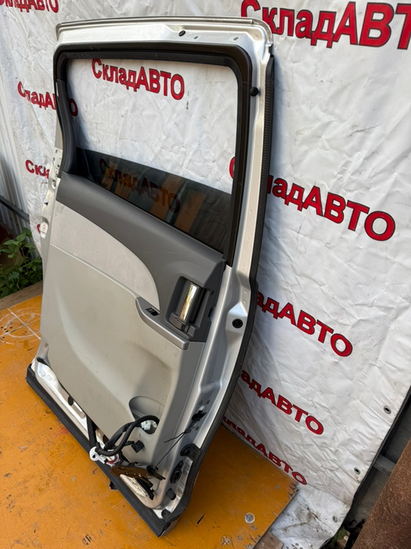 Дверь Toyota Estima 2008 ACR50W