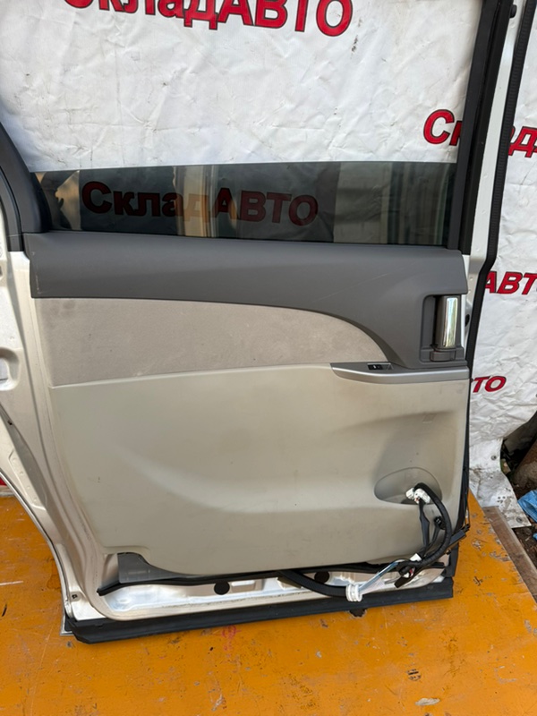 Дверь Toyota Estima 2008 ACR50W
