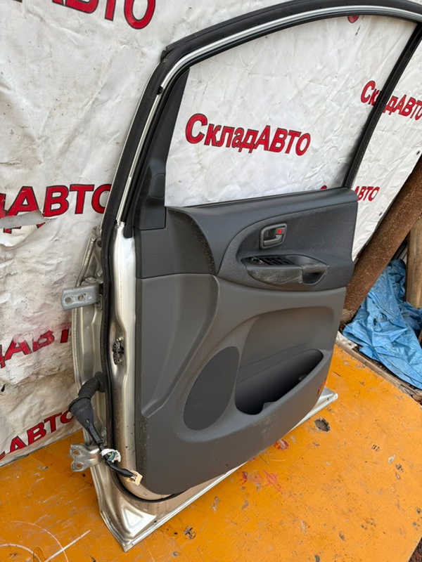 Дверь Toyota Estima 2003 ACR40W