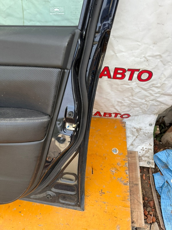 Дверь Subaru Outback 2013 BRM
