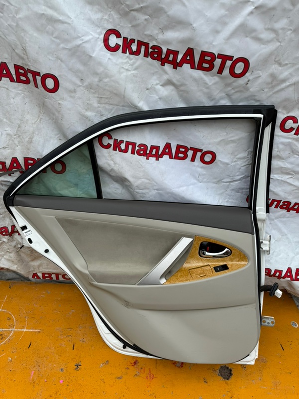 Дверь Toyota Camry 2006 ACV40
