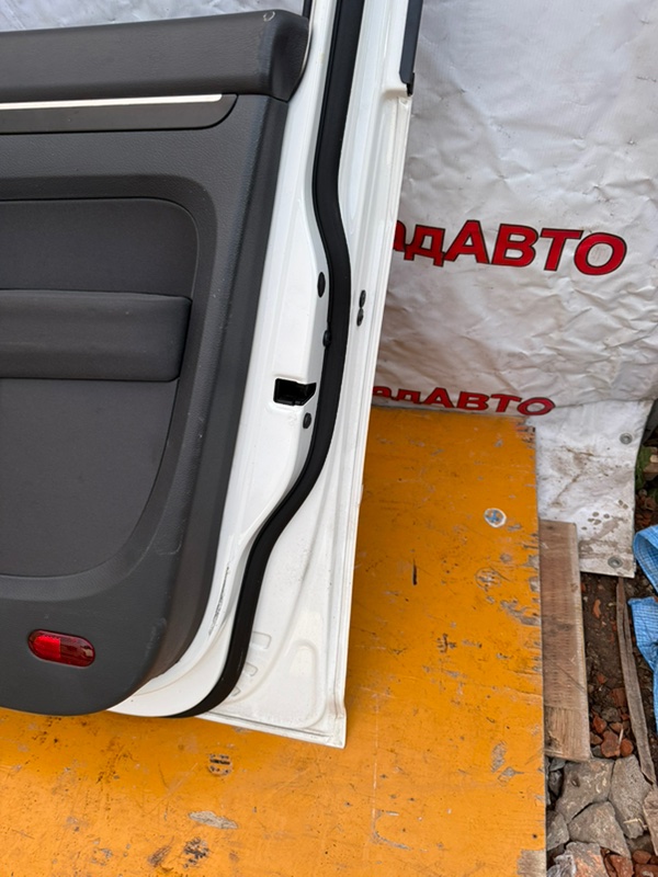 Дверь VOLKSWAGEN Touran 2011 1T3
