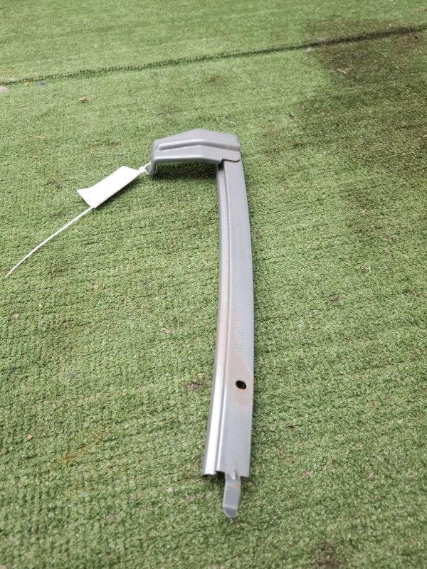 Направляющая стекла двери Toyota Camry 2007 ACV40