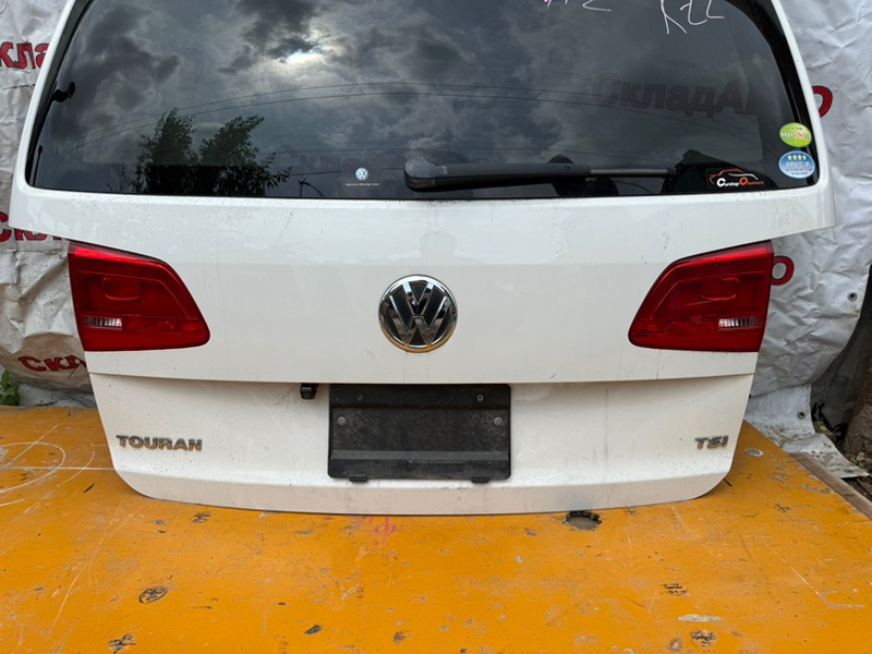 Крышка багажника VOLKSWAGEN Touran 2011 1T3