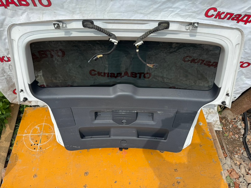 Крышка багажника VOLKSWAGEN Touran 2011 1T3