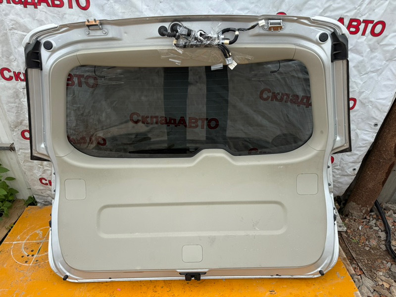 Крышка багажника Toyota Estima 2008 ACR50W