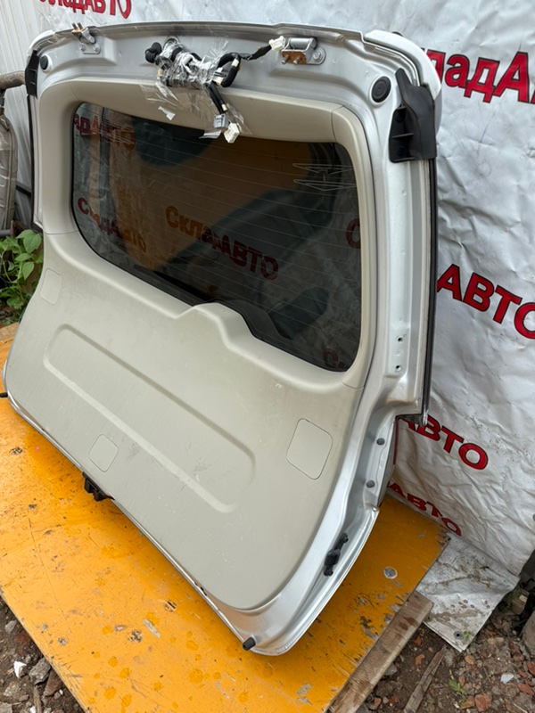 Крышка багажника Toyota Estima 2008 ACR50W