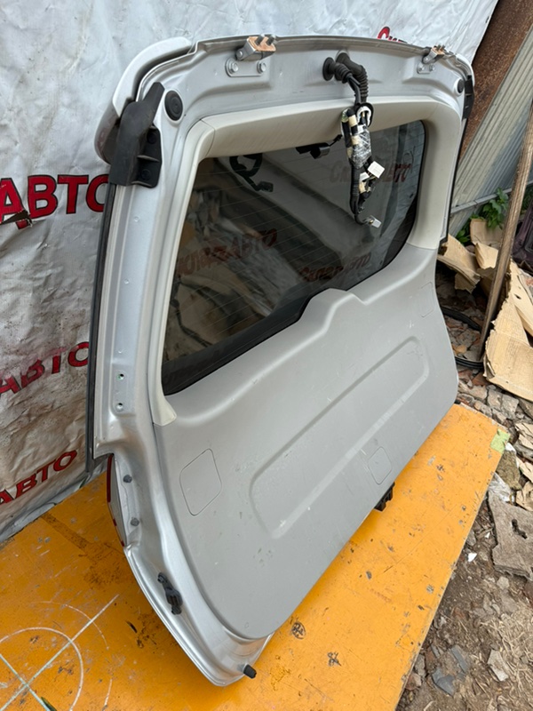 Крышка багажника Toyota Estima 2008 ACR50W