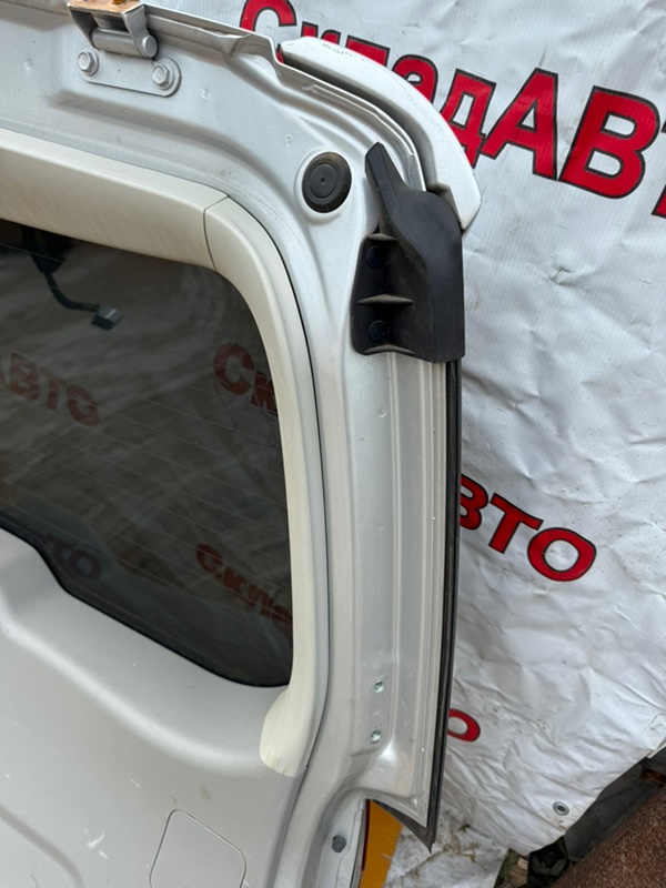 Крышка багажника Toyota Estima 2008 ACR50W