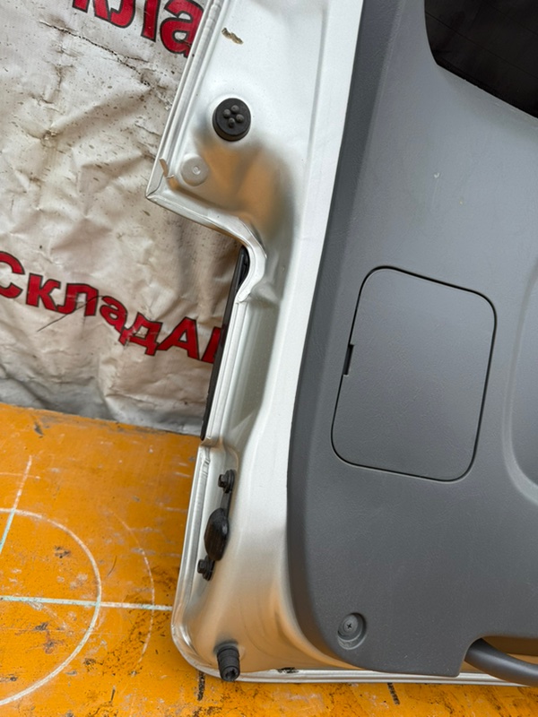 Крышка багажника Toyota Estima 2003 ACR40W