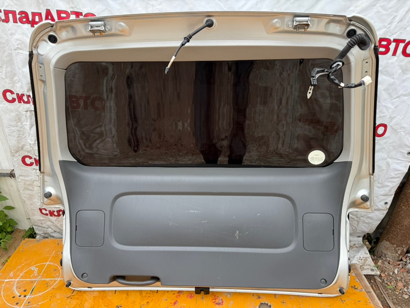 Крышка багажника Toyota Estima 2003 ACR40W