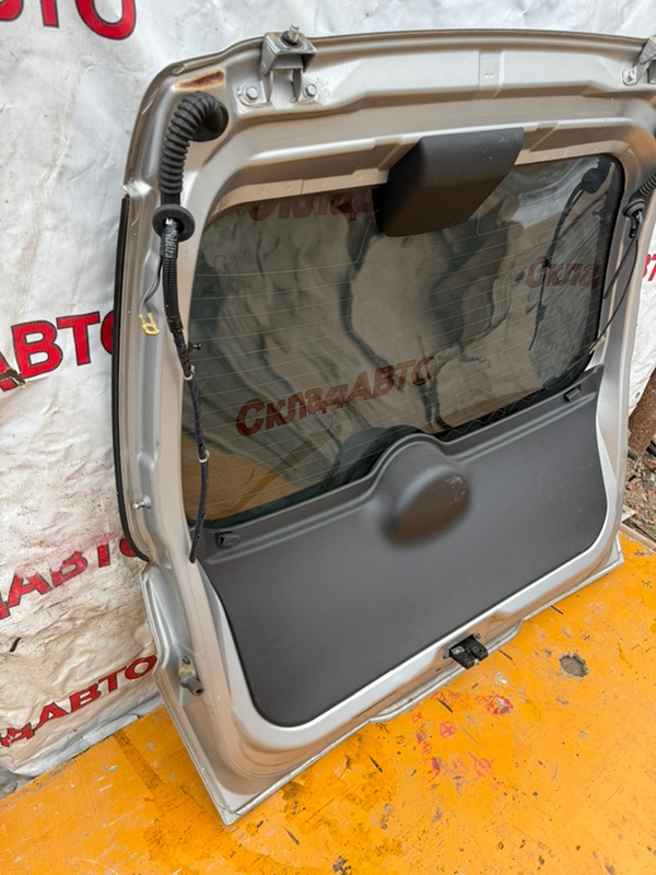 Крышка багажника NISSAN March 2009 BNK12
