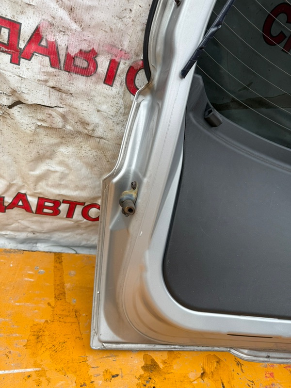 Крышка багажника NISSAN March 2009 BNK12