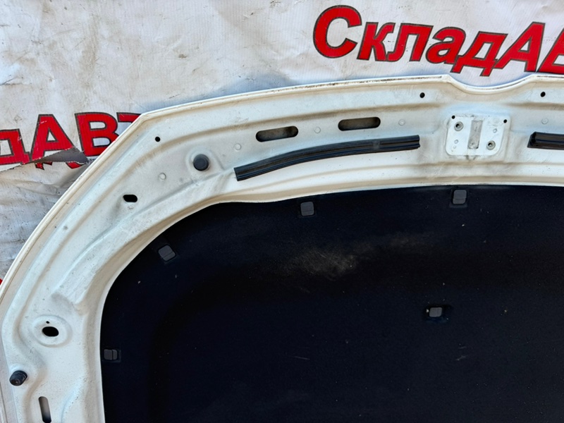 Капот VOLKSWAGEN Touran 2011 1T3