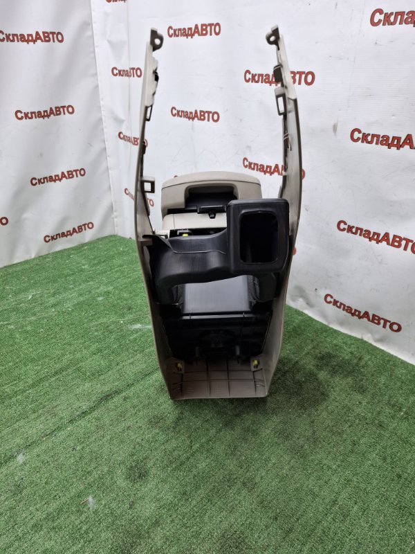Консоль между сидений Toyota Camry 2006 ACV40